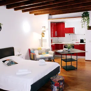 Appartamento Hbhall Navigli 2, Milano